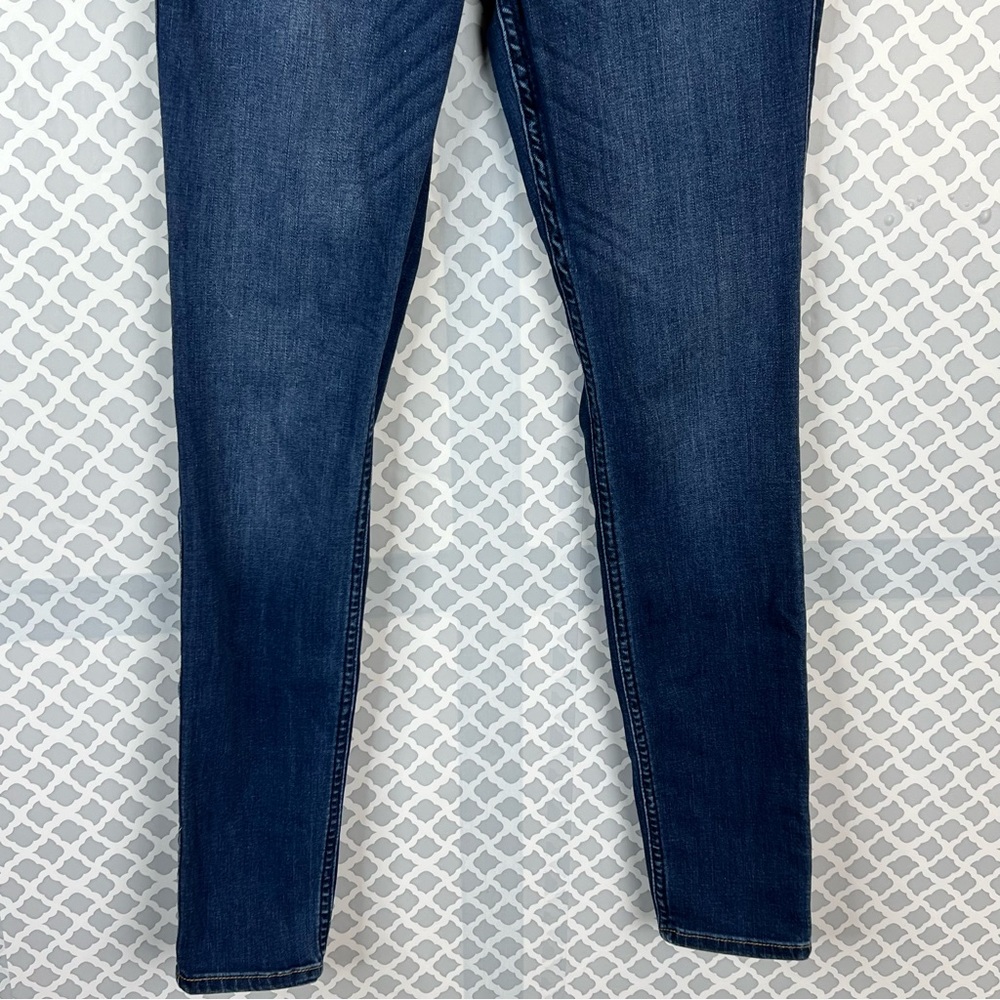 EUC Hollister High Rise Super Skinny Jeans - Picture 3 of 10